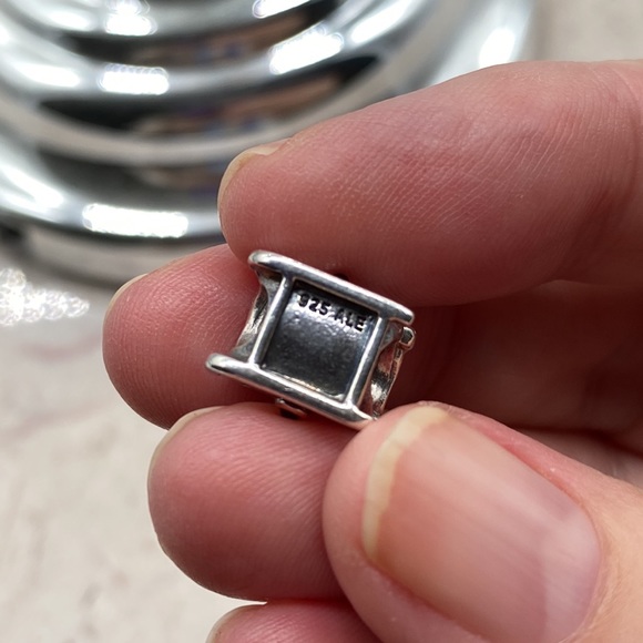 Authentic Pandora Christmas sleigh in sterling silver with red CZ ❤️ - Picture 3 of 5